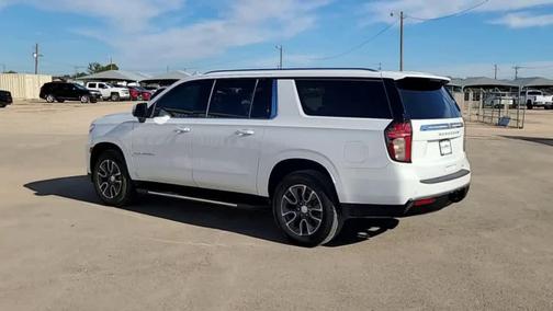 2022 Chevrolet Suburban LT