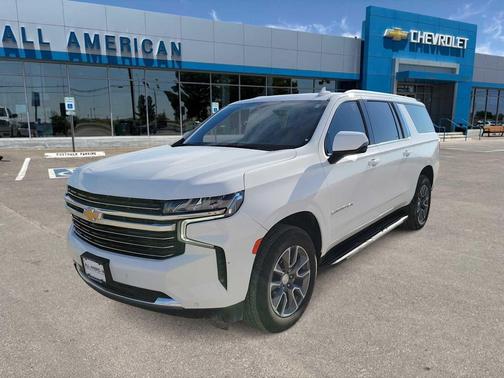 2022 Chevrolet Suburban LT