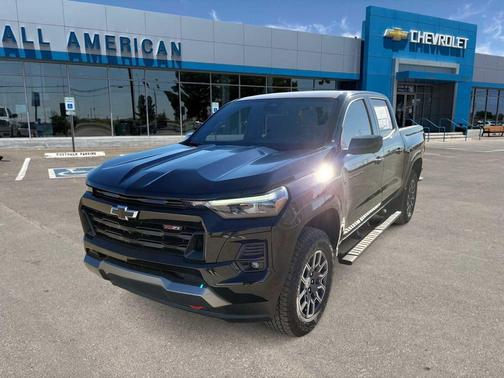 Black 2026 Chevrolet Colorado Z71