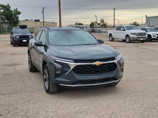 Cypress Gray 2025 Chevrolet Trax LT