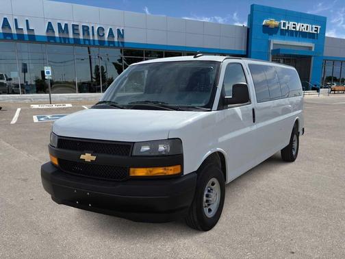 Summit White 2025 Chevrolet Express 3500 RWD 3500 Extended Wheelbase LS