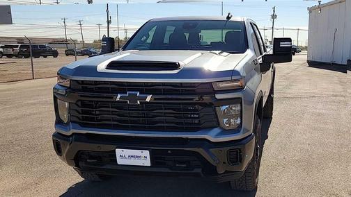 Sterling Gray Metallic 2026 Chevrolet Silverado 2500 Custom