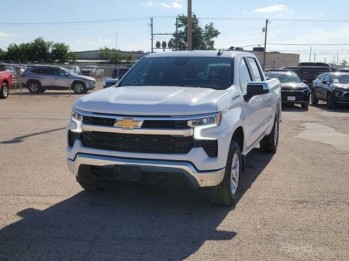 Summit White 2026 Chevrolet Silverado 1500 LT