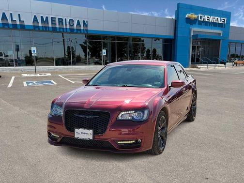 Velvet Red Pearlcoat 2022 Chrysler 300 Touring