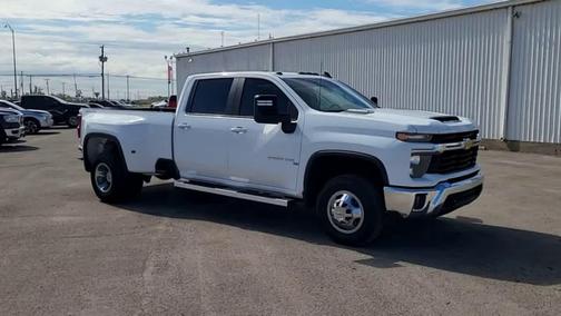 2025 Chevrolet Silverado 3500 LT