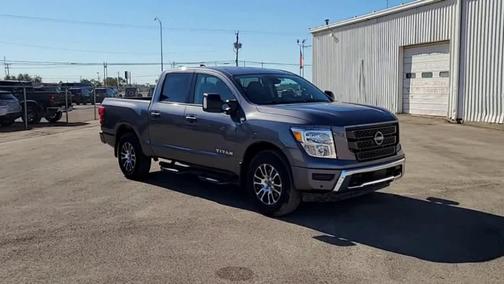 2024 Nissan Titan SV