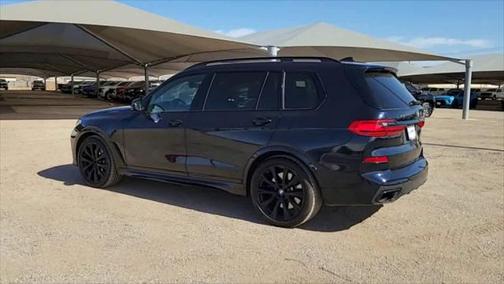 2022 BMW X7 M50i