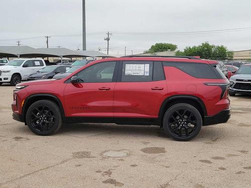 Radiant Red Tintcoat 2026 Chevrolet Traverse RS