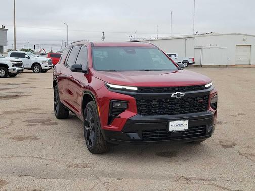 Radiant Red Tintcoat 2026 Chevrolet Traverse RS