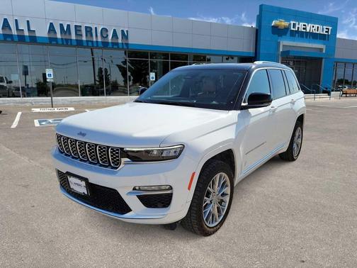 2022 Jeep Grand Cherokee Summit