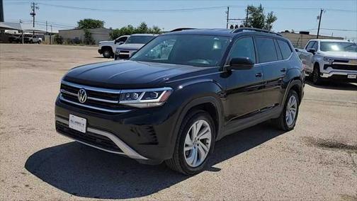 Deep Black Pearl 2022 Volkswagen Atlas 3.6L SE w/Technology