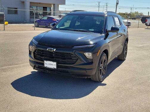 Mosaic Black Metallic 2026 Chevrolet Trailblazer LT