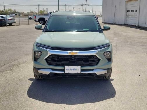 Cacti Green 2026 Chevrolet Trailblazer LT