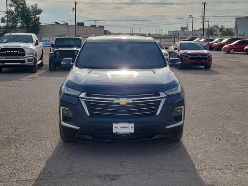 Northsky Blue Metallic 2023 Chevrolet Traverse LT Cloth