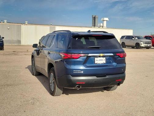 Northsky Blue Metallic 2023 Chevrolet Traverse LT Cloth