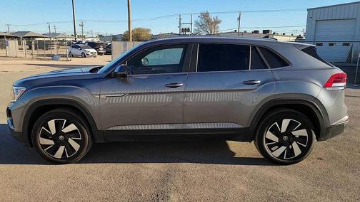 2025 Volkswagen Atlas Cross Sport 2.0T SE w/Technology