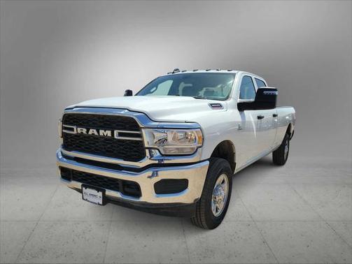 2024 RAM 3500 Tradesman Crew Cab 4x4 8' Box