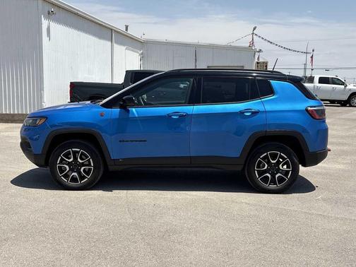 Hydro Blue Pearlcoat 2025 Jeep Compass Trailhawk