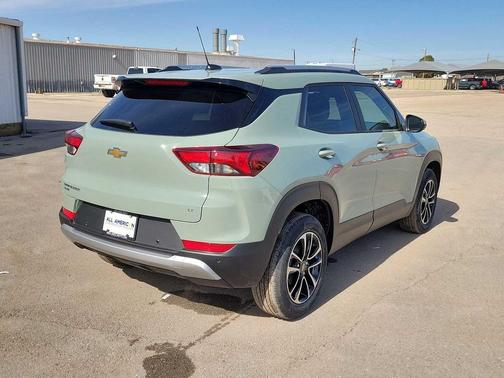 Cacti Green 2026 Chevrolet Trailblazer LT
