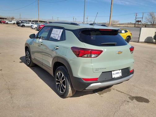 Cacti Green 2026 Chevrolet Trailblazer LT