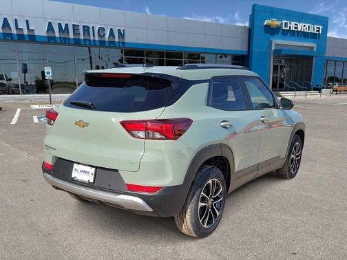 Cacti Green 2026 Chevrolet Trailblazer LT