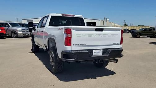 2025 Chevrolet Silverado 2500 Custom