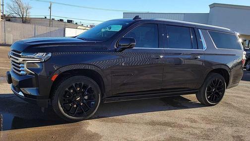 2022 Chevrolet Suburban 4WD High Country