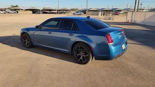 2021 Chrysler 300 Touring