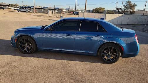 2021 Chrysler 300 Touring
