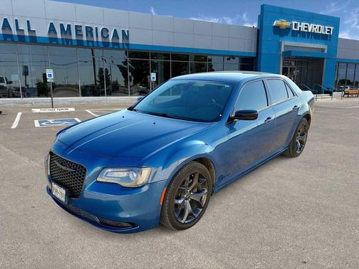2021 Chrysler 300 Touring
