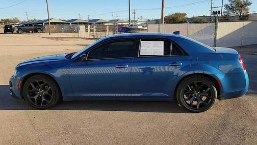 2021 Chrysler 300 Touring