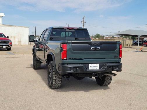 Cypress Gray 2026 Chevrolet Silverado 2500 Crew Cab, Standard Bed, XR2, 4WD