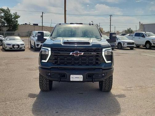 Cypress Gray 2026 Chevrolet Silverado 2500 Crew Cab, Standard Bed, XR2, 4WD