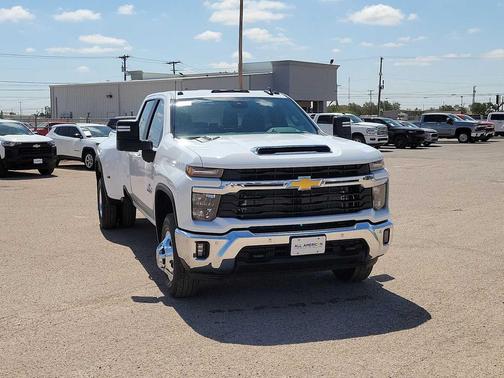 Summit White 2026 Chevrolet Silverado 3500 LT