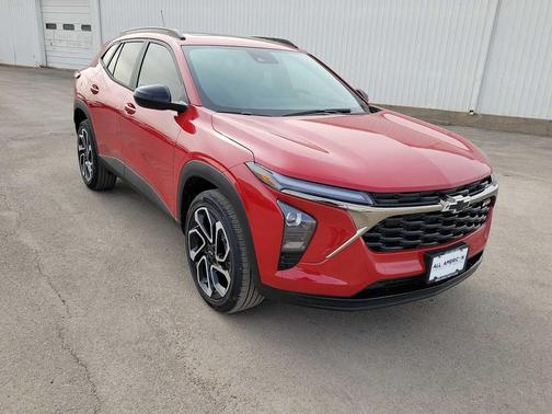 Apex Red 2026 Chevrolet Trax FWD 2RS