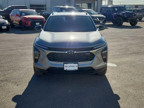 Sterling Gray Metallic 2026 Chevrolet Trax FWD 2RS