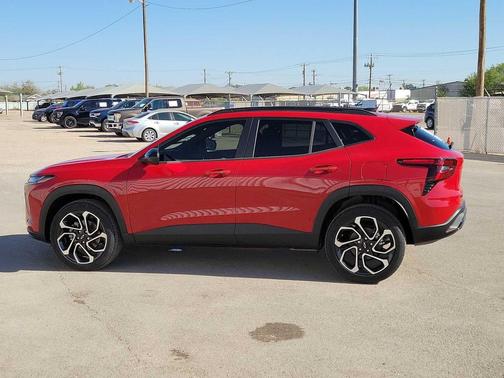 Apex Red 2026 Chevrolet Trax FWD 2RS