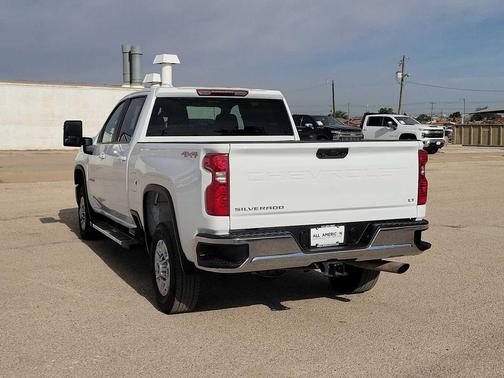 Summit White 2025 Chevrolet Silverado 2500 LT