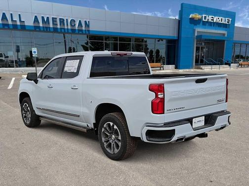 Polar White Tricoat 2026 Chevrolet Silverado 1500 High Country