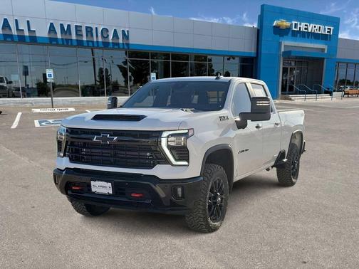 Summit White 2026 Chevrolet Silverado 2500 LT