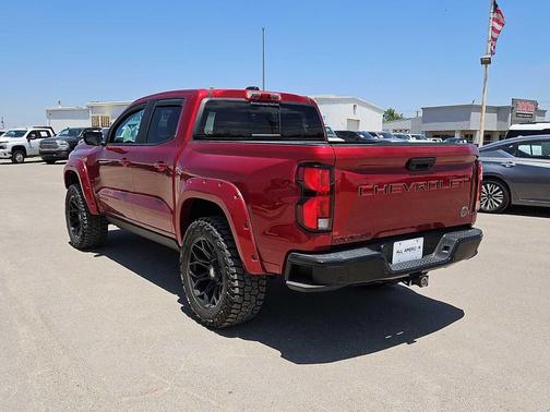 Radiant Red Tintcoat 2026 Chevrolet Colorado Z71