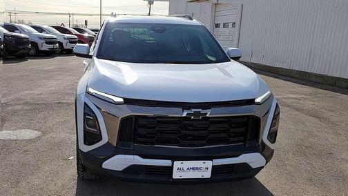 Polar White Tricoat 2026 Chevrolet Equinox AWD ACTIV