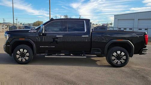 2024 GMC Sierra 2500 Denali