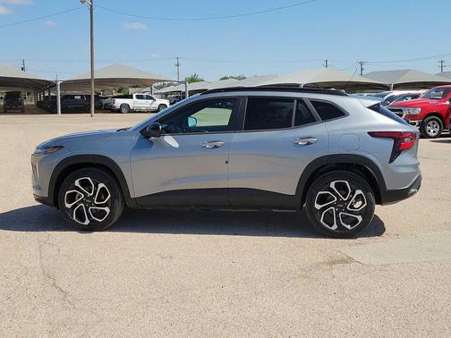 Sterling Gray Metallic 2026 Chevrolet Trax FWD 2RS