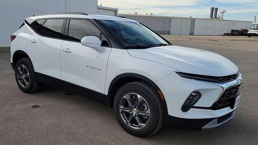 Summit White 2026 Chevrolet Blazer 2LT