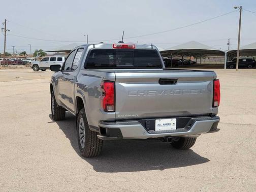 Sterling Gray Metallic 2026 Chevrolet Colorado LT