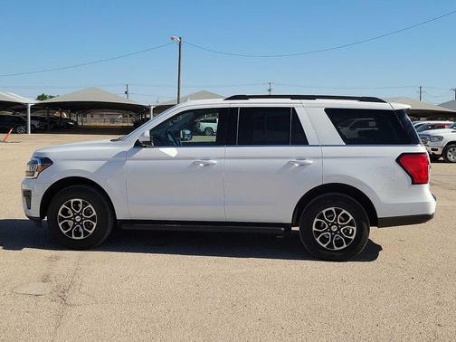 OXFORD WHITE 2024 Ford Expedition XLT