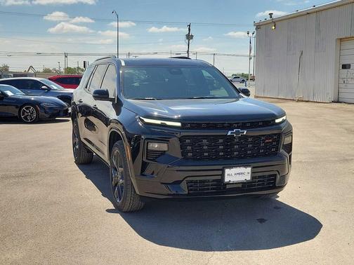 Mosaic Black Metallic 2026 Chevrolet Traverse RS