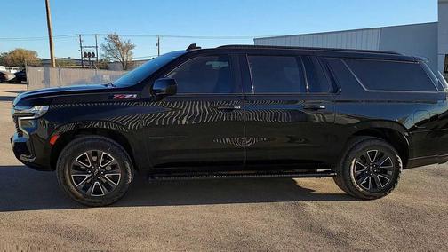 2023 Chevrolet Suburban 4WD Z71