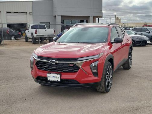 Apex Red 2026 Chevrolet Trax FWD 2RS